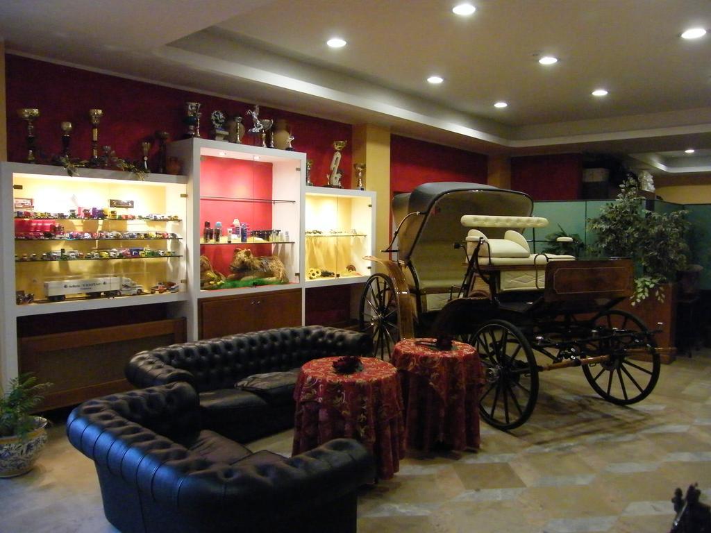 Hotel Residence Memmina Frosinone Exterior foto